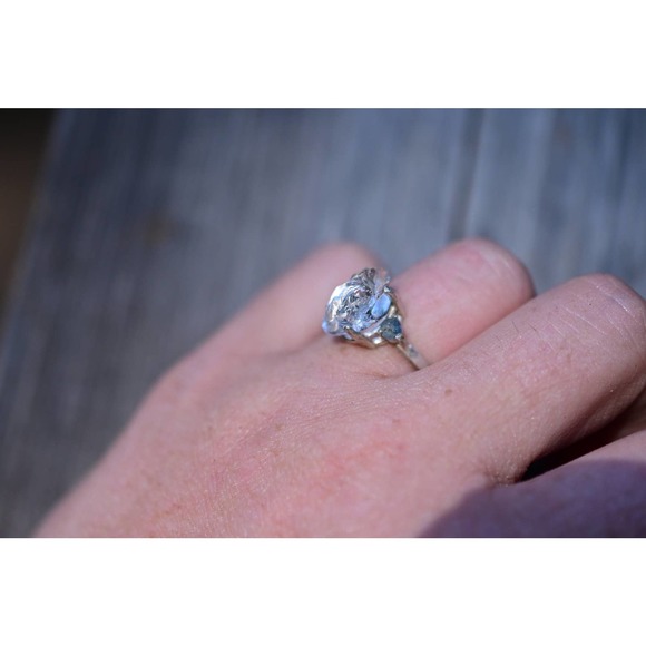 Montana sapphire ring, alternative engagement rings size 5 6 7 8 9 - Picture 3 of 3